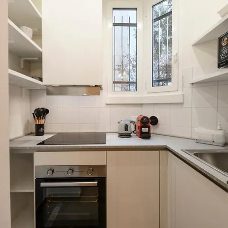 Costanza - 7sundays Apartman