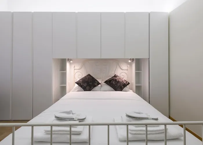 Costanza - 7sundays * Milano